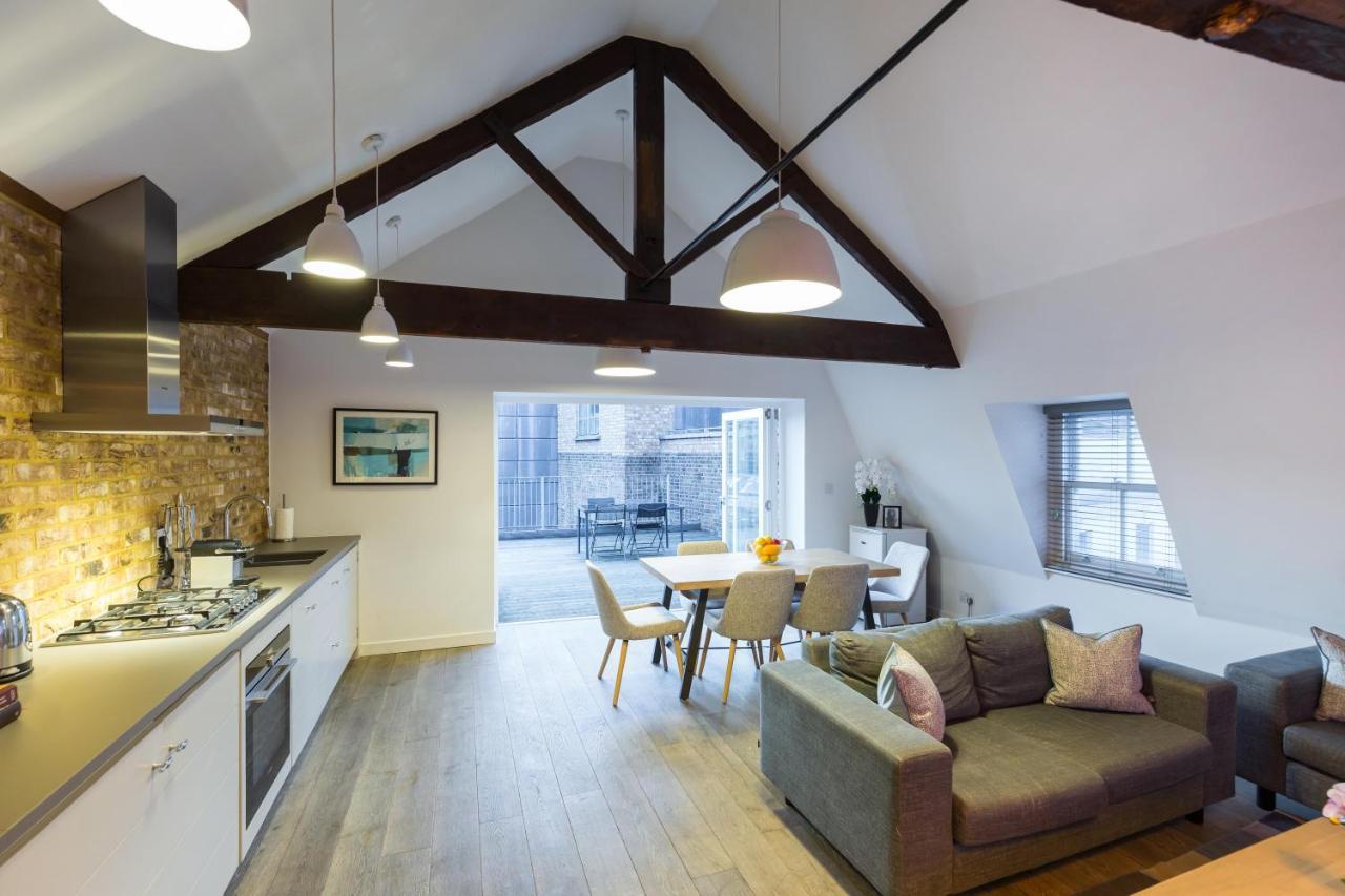 Urban Chic - Rathbone Apartment London Bagian luar foto
