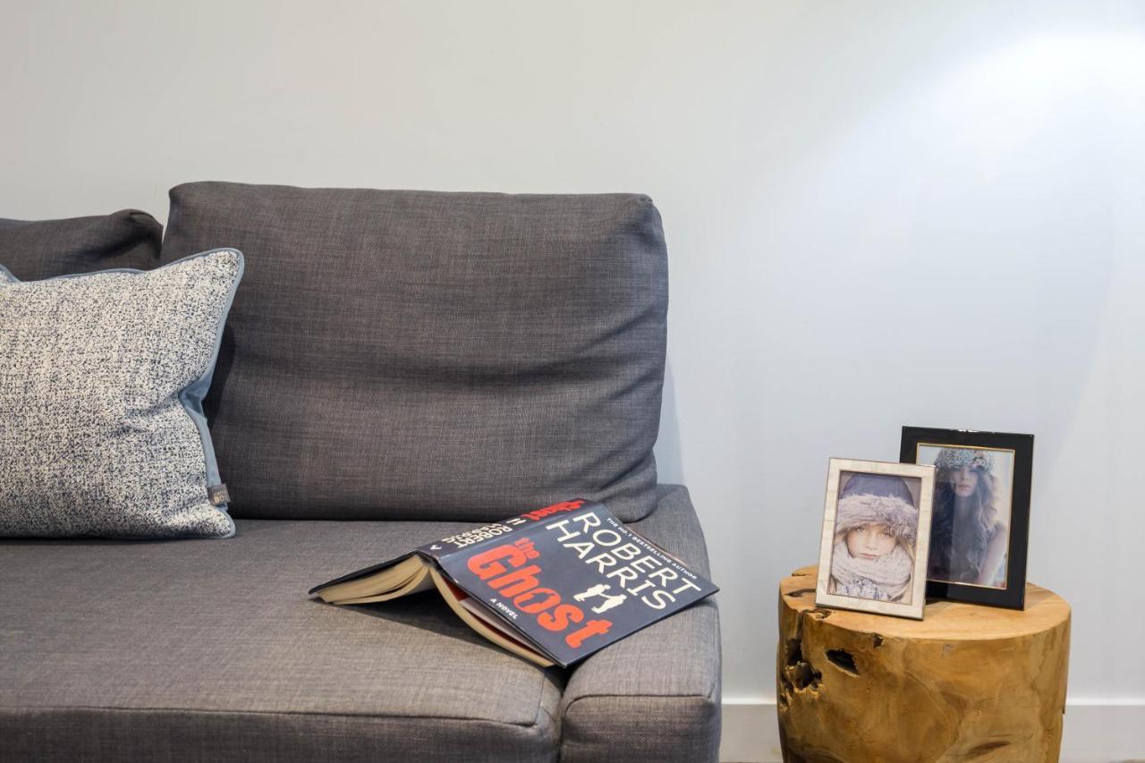 Urban Chic - Rathbone Apartment London Bagian luar foto