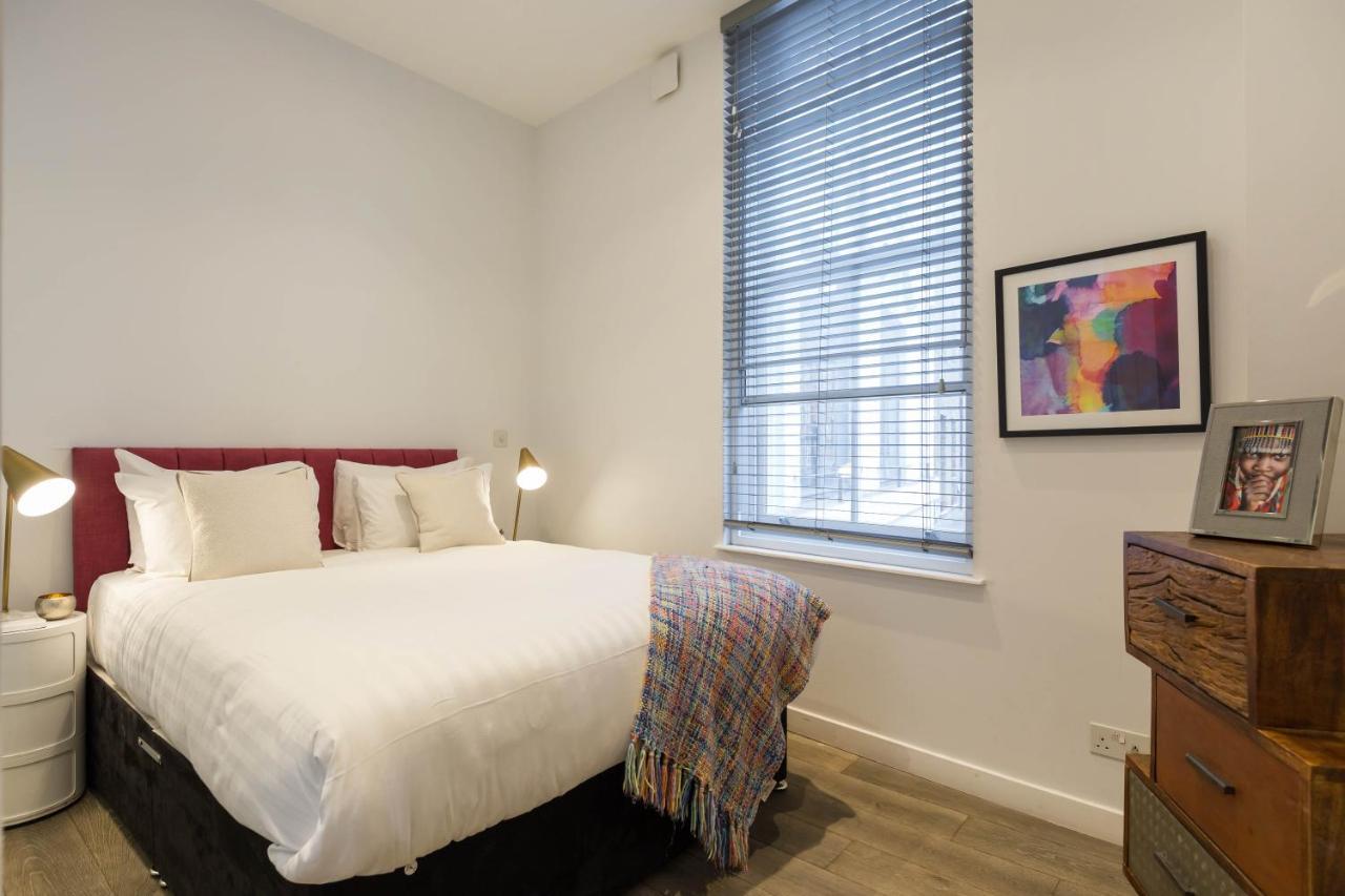 Urban Chic - Rathbone Apartment London Bagian luar foto
