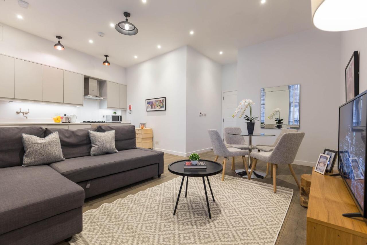 Urban Chic - Rathbone Apartment London Bagian luar foto