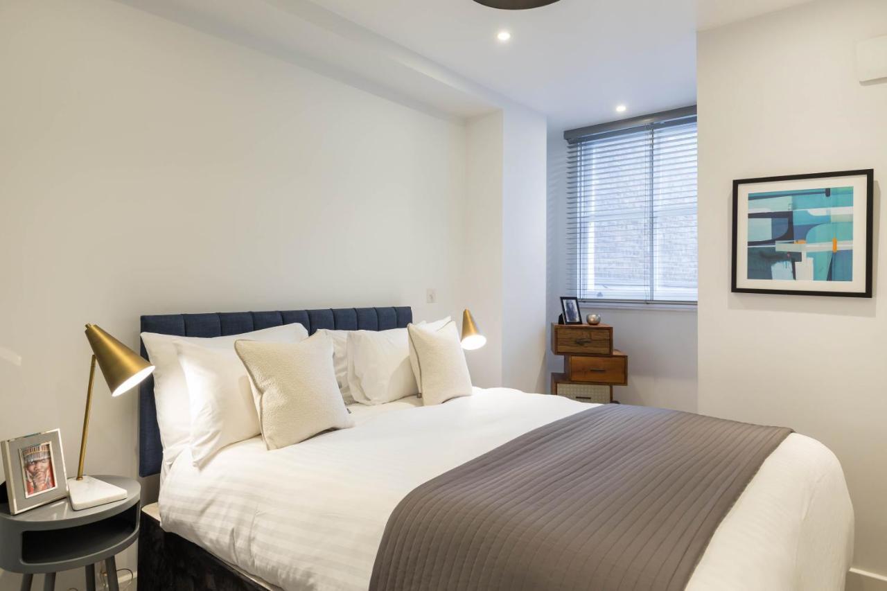 Urban Chic - Rathbone Apartment London Bagian luar foto