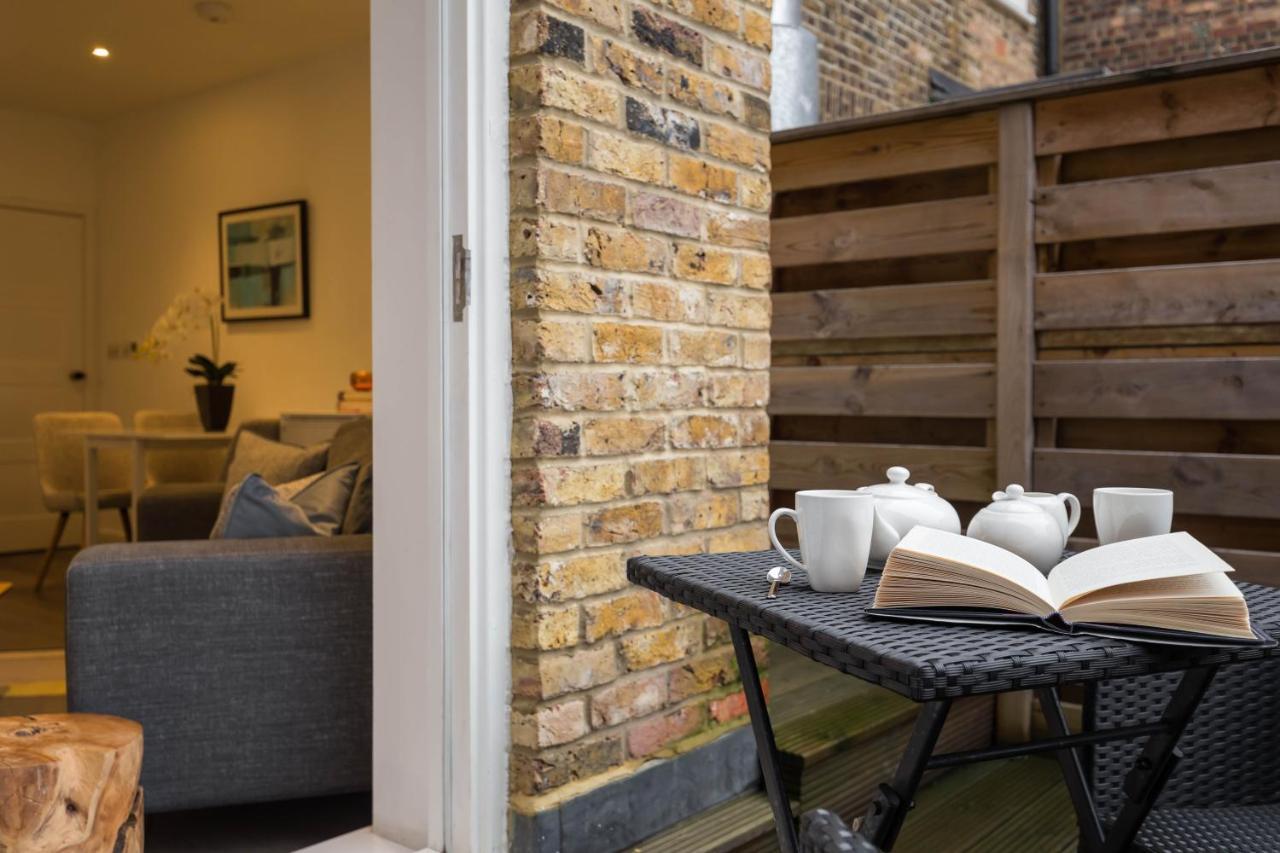 Urban Chic - Rathbone Apartment London Bagian luar foto