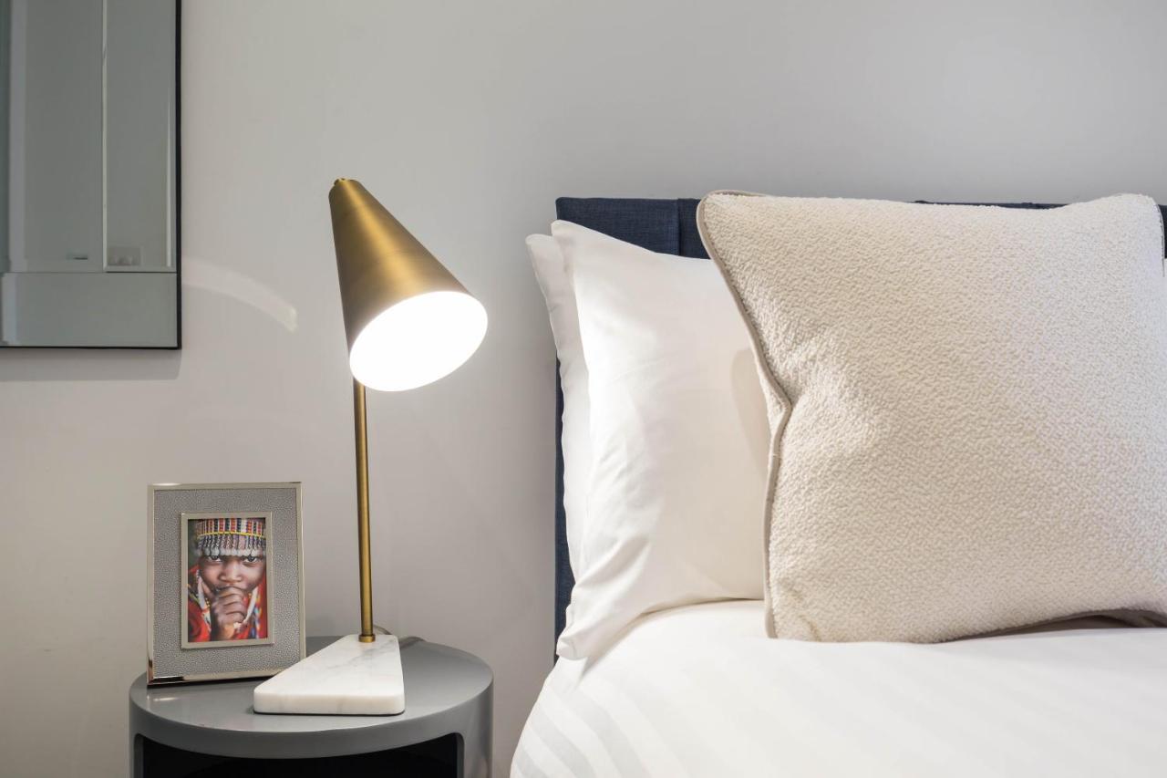 Urban Chic - Rathbone Apartment London Bagian luar foto