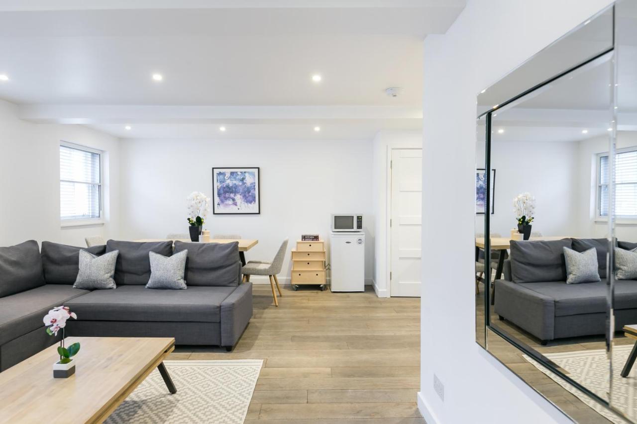 Urban Chic - Rathbone Apartment London Bagian luar foto