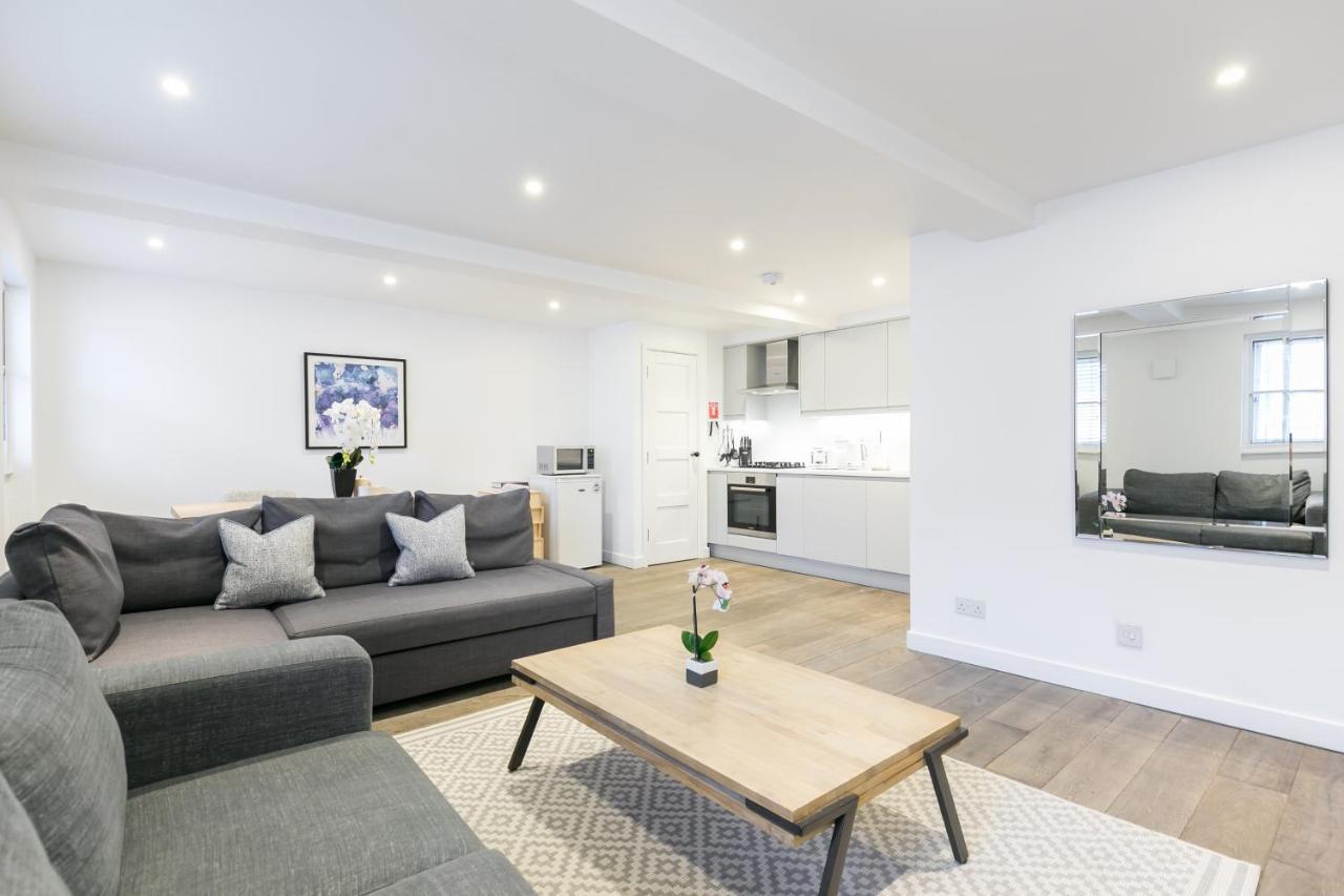 Urban Chic - Rathbone Apartment London Bagian luar foto